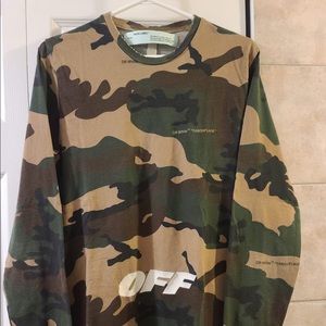 Off white camoflage crewneck/sweatshirt